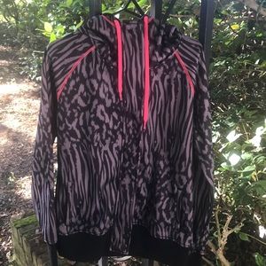 Zumiez gray/ pink animal print